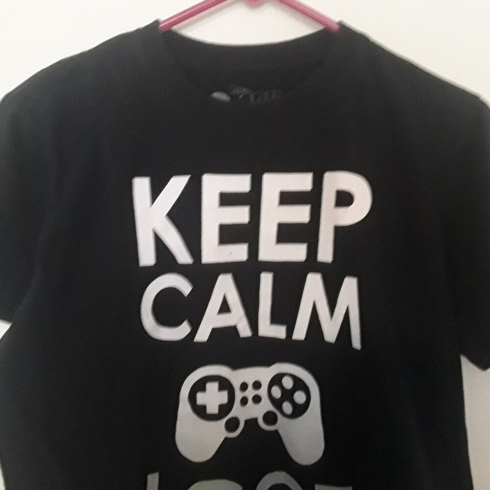 Mon Keys Mens size medium black w/white and gray Keep Calm Gaming T-Shirt - Picture 2 of 4